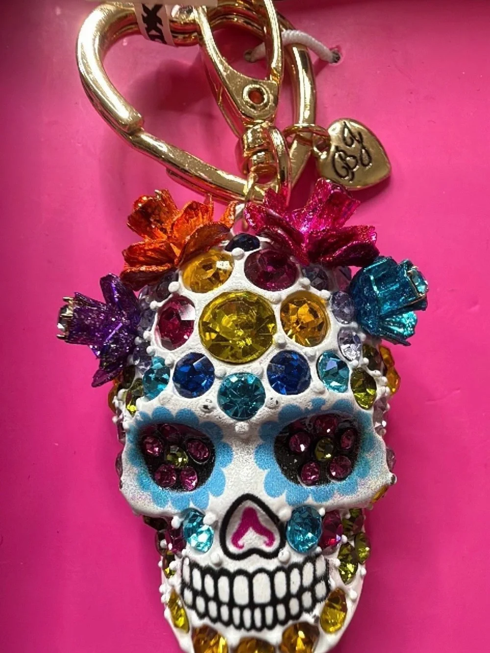 NIB Betsey Johnson White Multicolor Sugar Skull Keychain Charm
